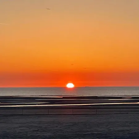 Le Chti Picard 3 Acces Direct Parking, Wifi, Balcon, Local Velo * Berck